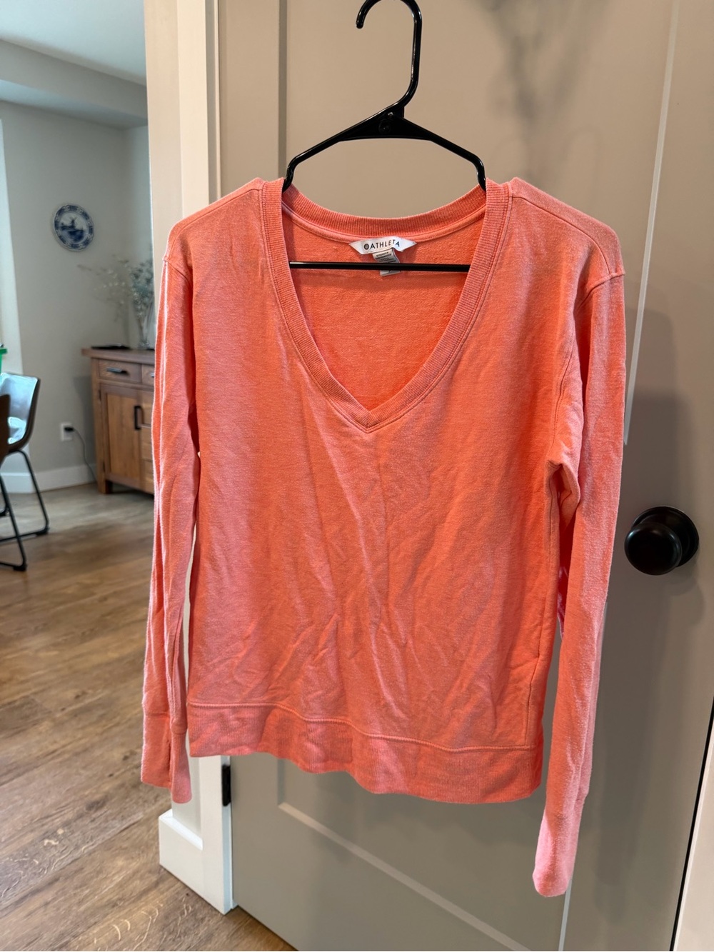 Athleta Coral V-Neck Lightweight Pullover